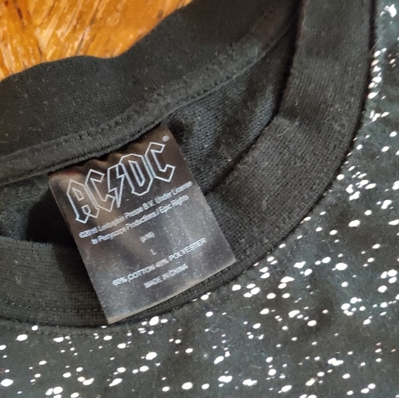 AC/DC British Tour 1982 For Those About to Rock Black Crewneck Sweatshirt Size L - Picture 3 of 6